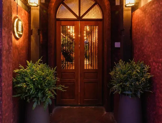 Ilili House