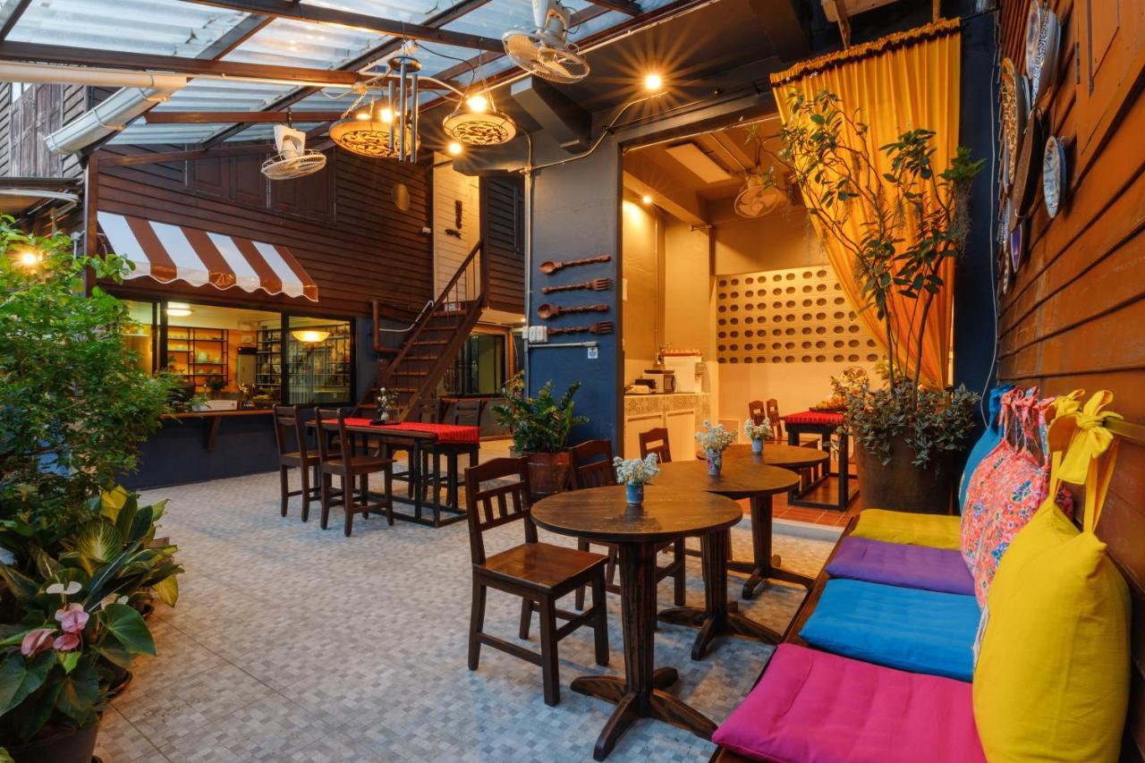 Hostel Ilili House