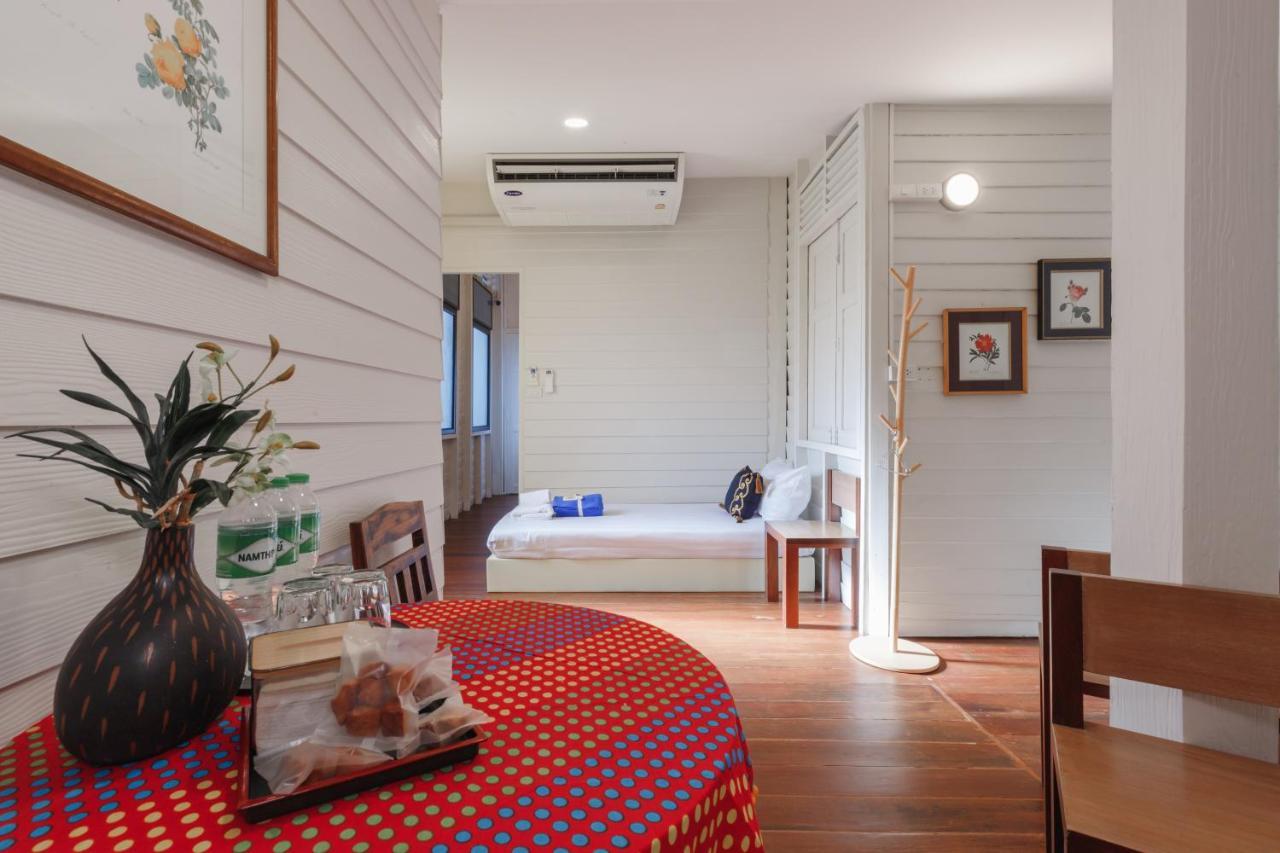 Hostel Ilili House *