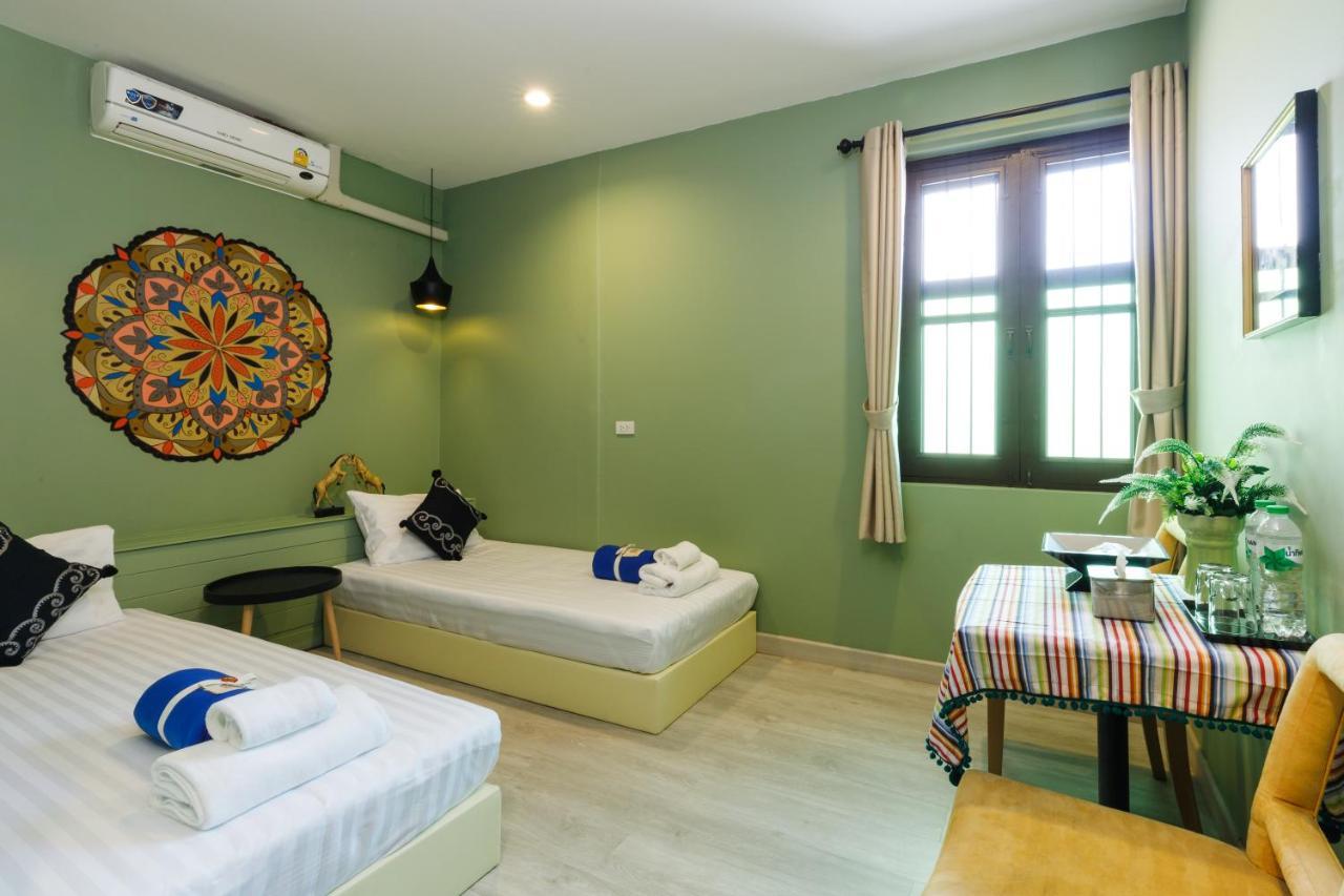 Ilili House *