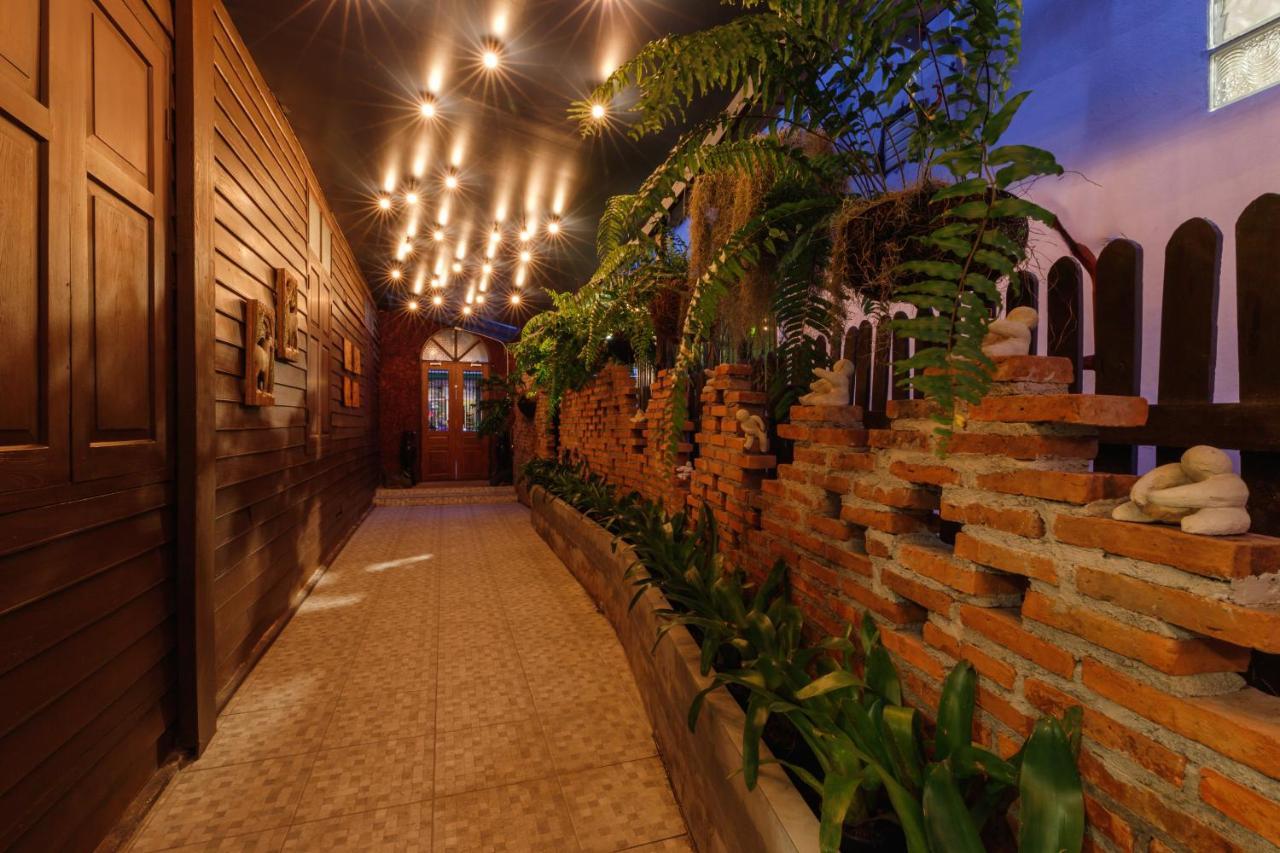 Ilili House Hostel