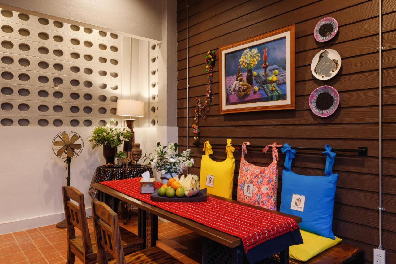 Hostel Ilili House *